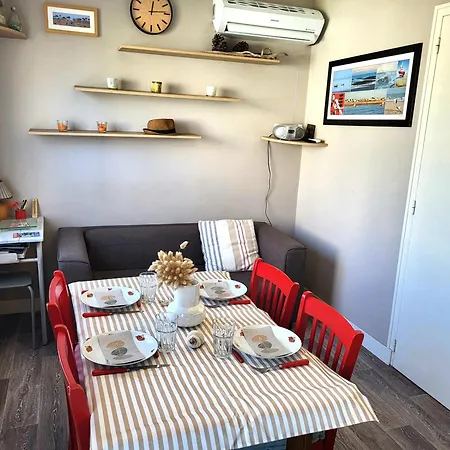 Le Brijou, Adorable Maison De Pirou