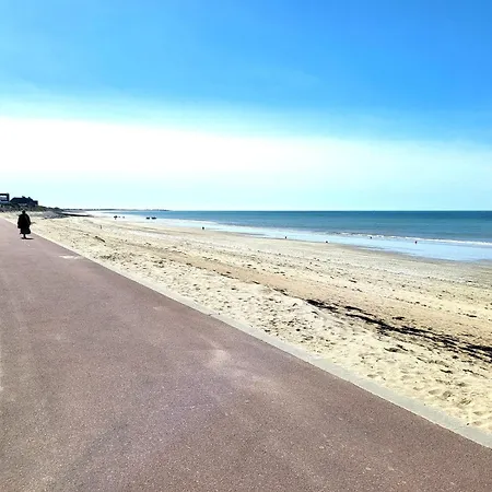 Le Brijou, Adorable Maison De 度假居