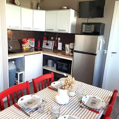 Dom wakacyjny Le Brijou, Adorable Maison De Pirou