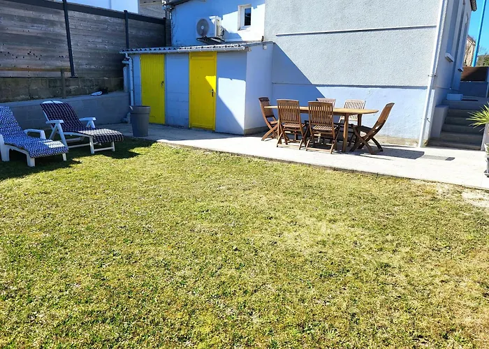 Dom wakacyjny Le Brijou, Adorable Maison De Pirou